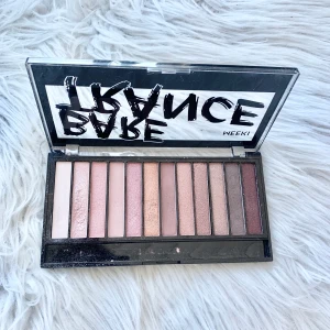 Palett ögonskugga  - Ögonskugga palette 