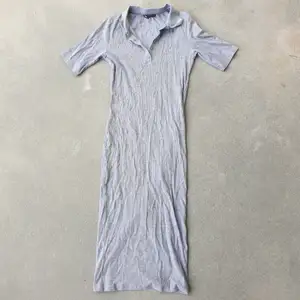 Simple and elegant long grey Zara dress. Super comfortable and maxi length. Needs an iron. 10/10 condition and has only been worn once