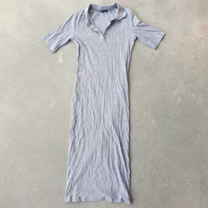 Zara Button Up Dress Grey - Simple and elegant long grey Zara dress. Super comfortable and maxi length. Needs an iron. 10/10 condition and has only been worn once