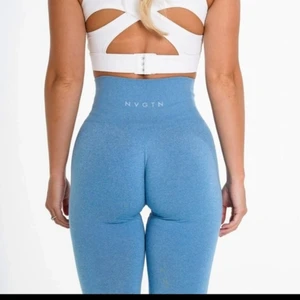 NVGTN TIGHTS - Slutsålda nvgtn tights. Skönaste nånsin men använder för lite och har för många så säljer dem💕 färgen sky blue modell seamless leggings. 