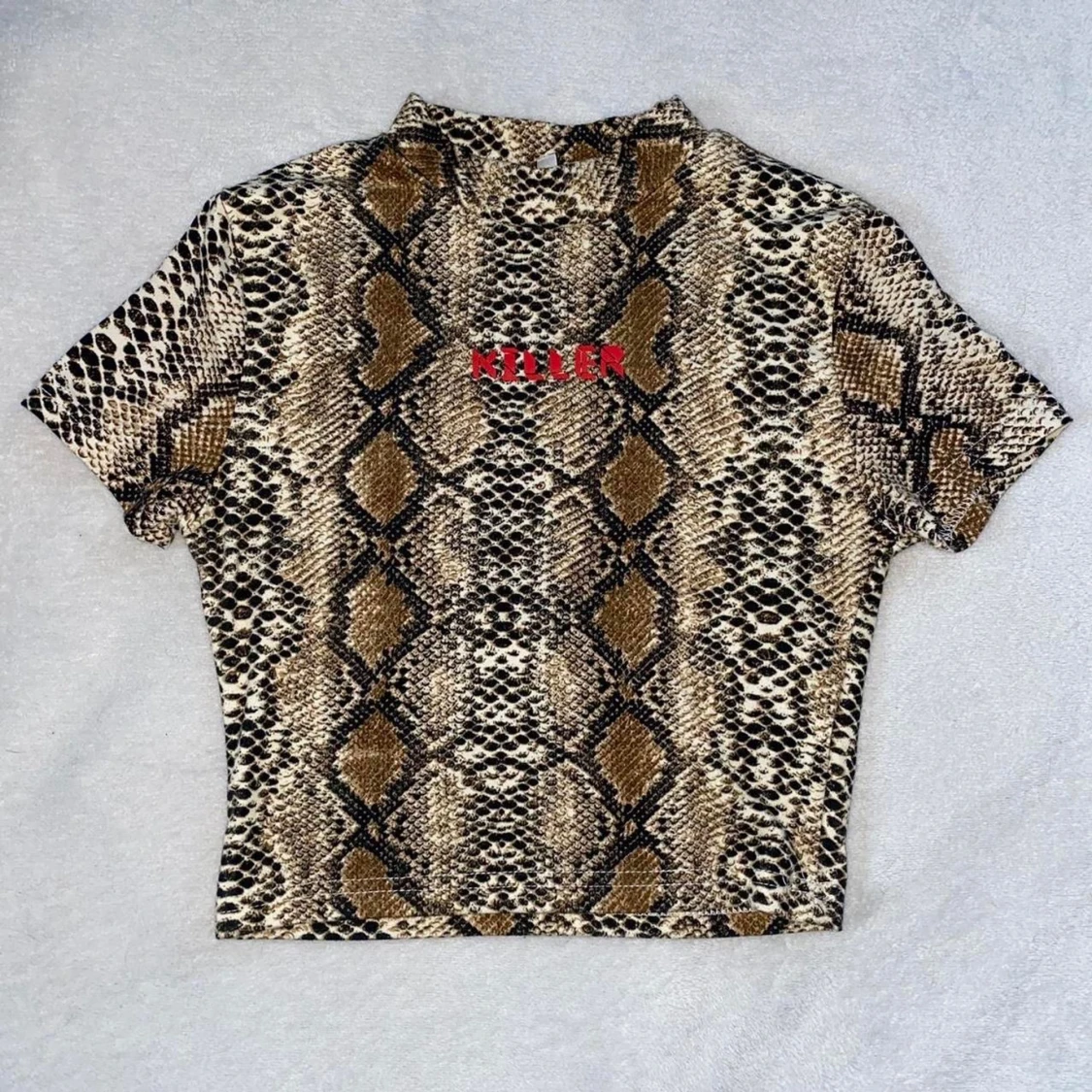 ”Killer” snakeskin crop top S