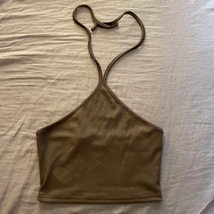 Brun topp - Brun topp, säljer för 40 kr+ frakt💗