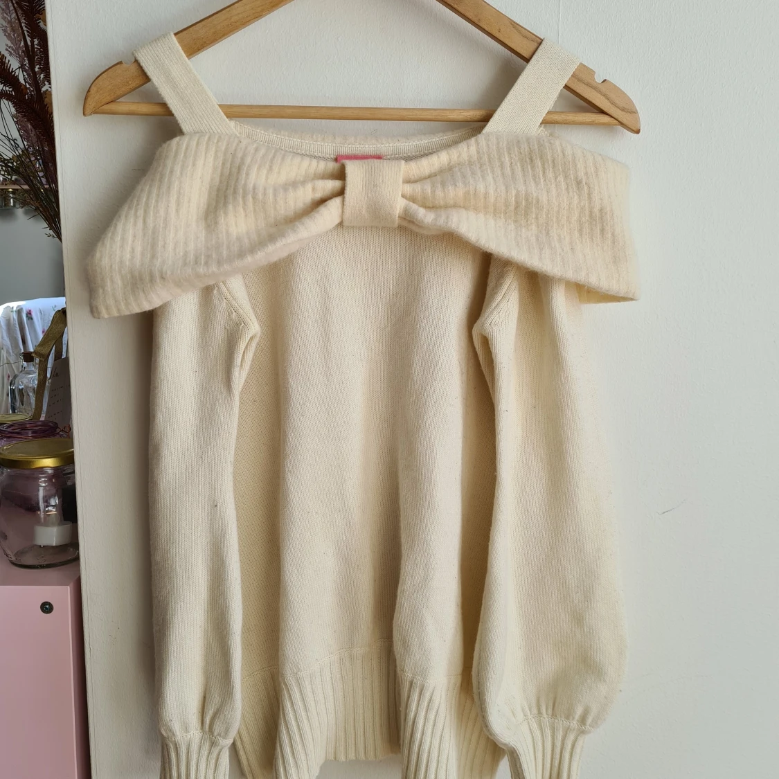 Off-shoulder Barbie tröja