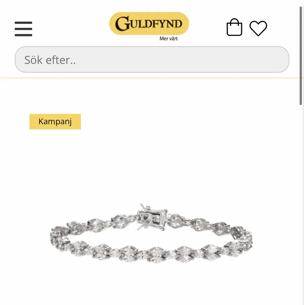 Extremt fint och lyxigt armband i silver, kan göra en helt vanlig outfit till en lite mer uppklädd och boujee. Ny pris 898kr, mitt pris 500kr Kan mötas upp i Stockholm eller Enköping eller fraktas. . Accessoarer.