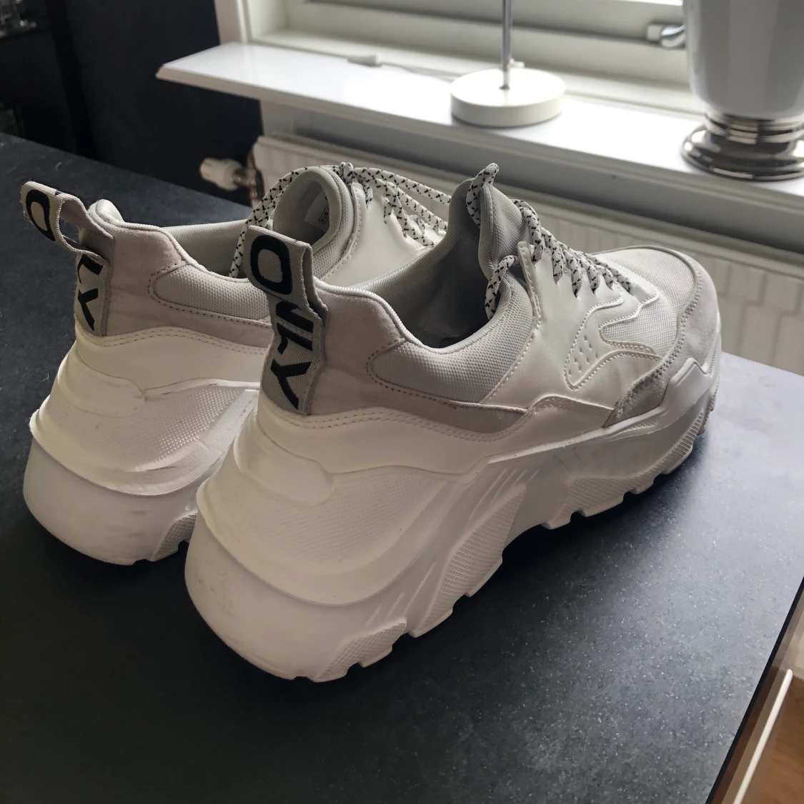 ONLY skor 38/38 - 90