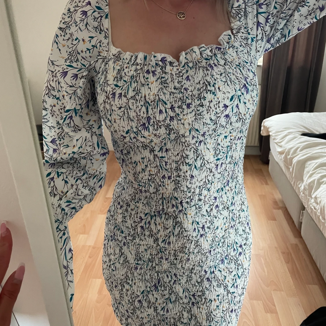 Blommig klänning  - 90