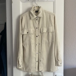 Overshirt i manchester - Så snygg i sommar 