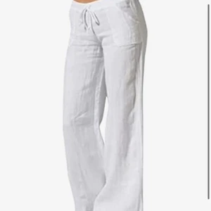 Vita linnebyxor  - Jätte fina vita linnebyxor som passar på storlekarna Xxs, xs och även S. ( dem är endast testade )💗💗