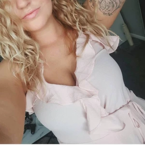 Omlott-linne  - Omlott-linne med volanger 🌸 