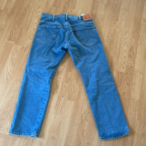 Levis raka jeans  - 33 30 aldrig använda, inga flaws