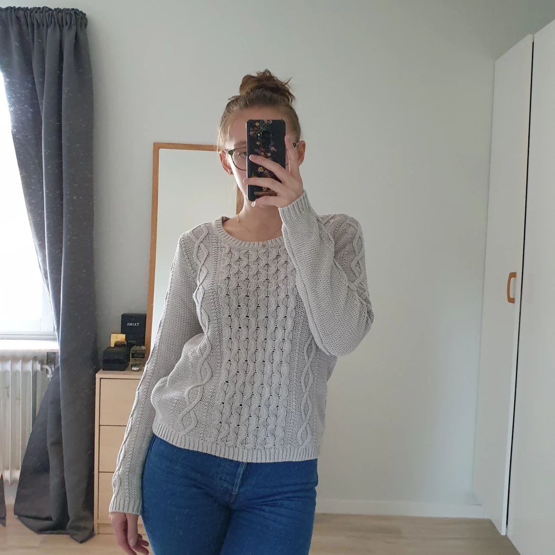 Beige/grå stickad tröja - 90