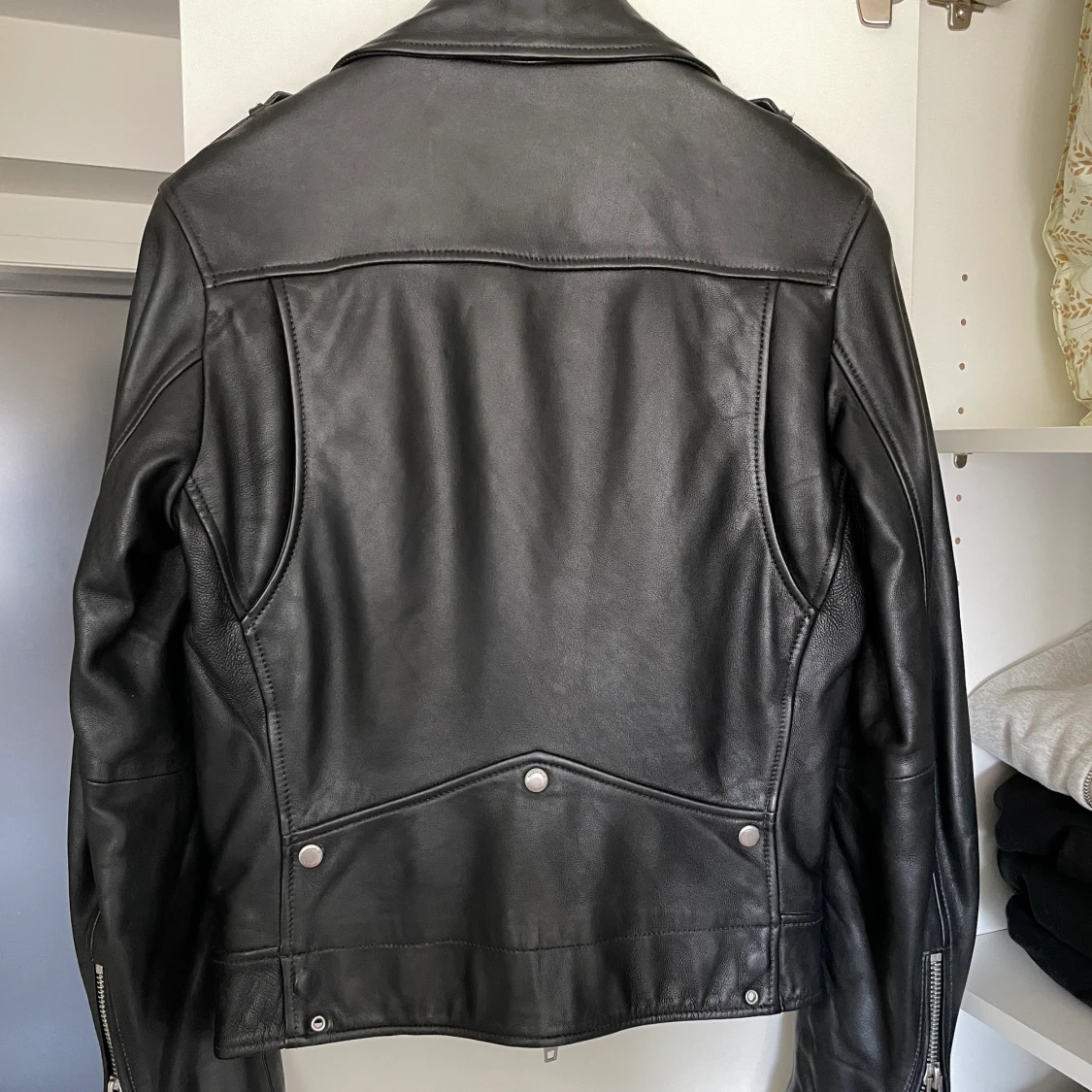 Svart Skinnjacka - 90