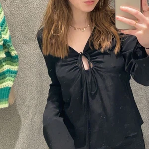 Svart tröja vida armar - Helt ny, aldrig använd💘 