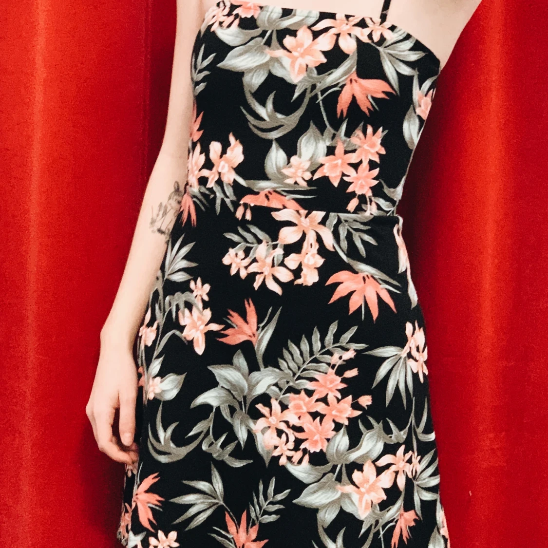 blommig klänning - 90