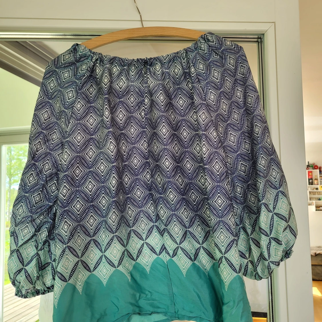 Blus i blått och turkost av claire.dk, M - 90