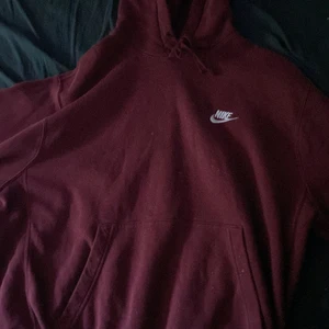 Nike hoodie - Säljer den här Nike hoodien som inte längre används
