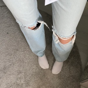 jeans  - helt nya jeans från ginatricot, storlek 34 och bra i längden på mig som är 168💞