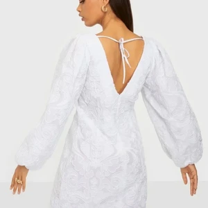 Samsoe samsoe - Storlek M, nypris 1599kr. Använd 1 gång. 600kr eller bud. Köparen står för frakten.