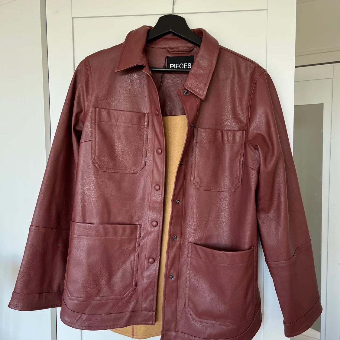 Skinnimitations jacka  - 90