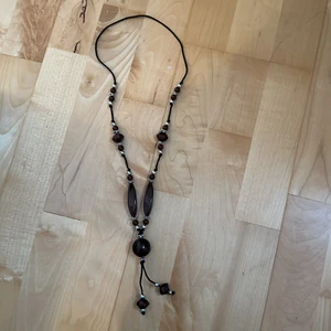 Halsband  - Ett väldigt fint halsband som alltid passar 