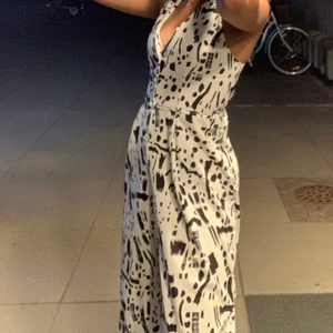 Jumpsuit - Jumpsuit från Asos i jättefint skick.