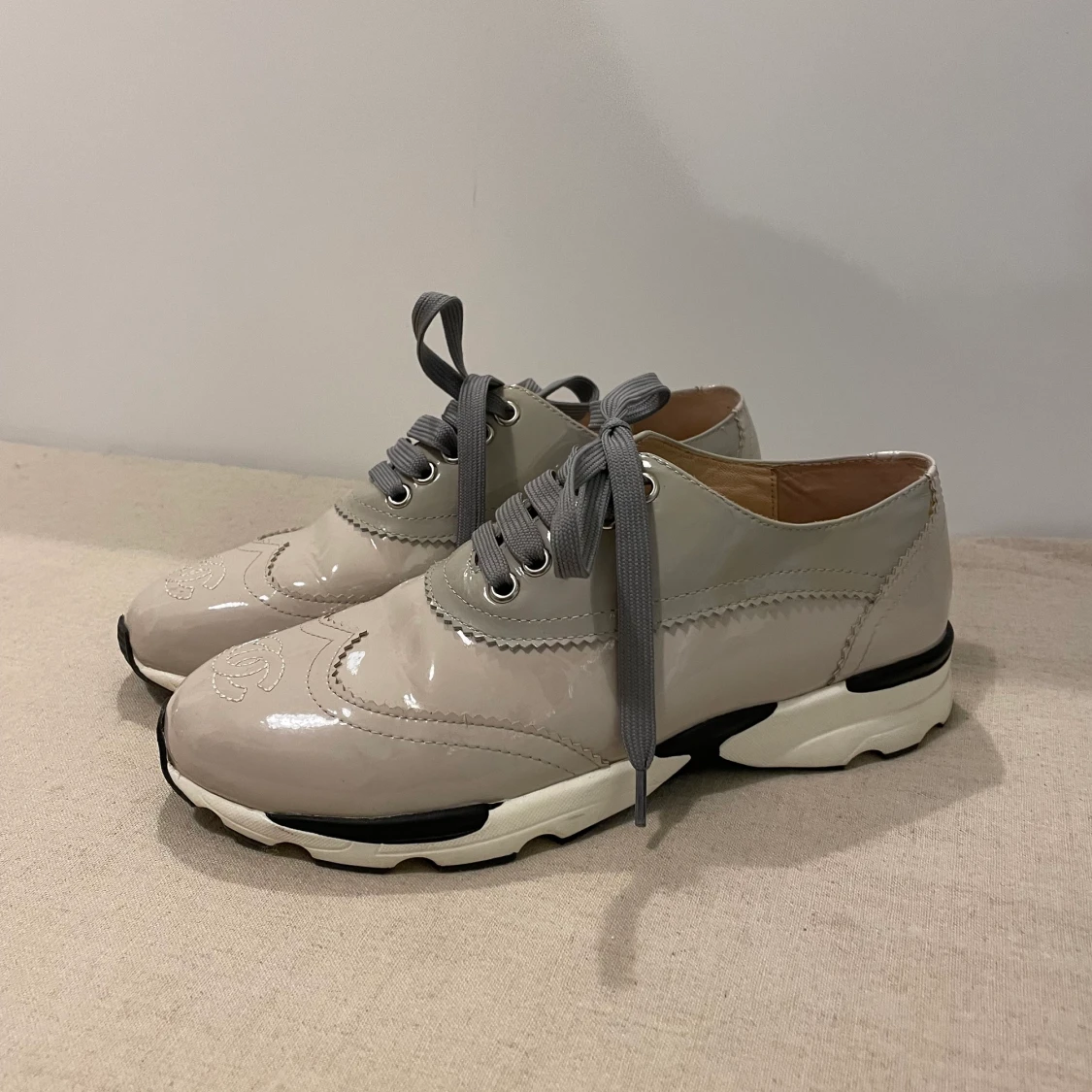 Chanel sneakers  - 90