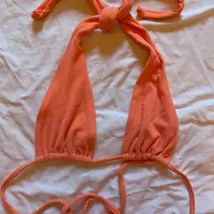Orange bikinitopp