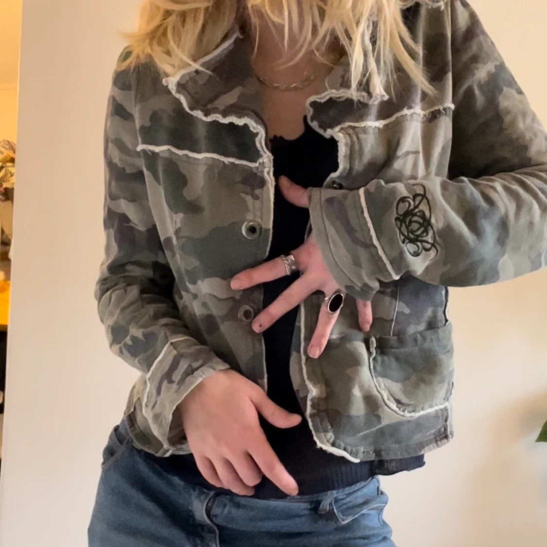 Super cool militär jacka  - 90