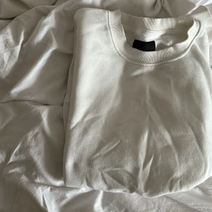 College tröja  - Super fräsch college tröja som knappt är använd, hur fint skick som helst! 