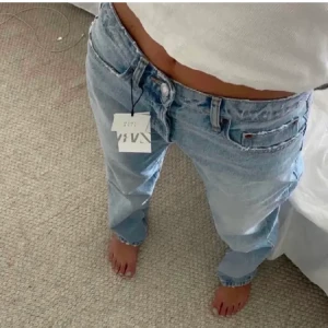 Zara mid waist jeans  - Som nya, knappt använda pga att de är för små. 