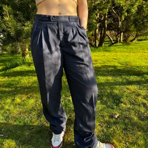 Kostymbyxor  - De mest klockrena marinblå kostymbyxorna