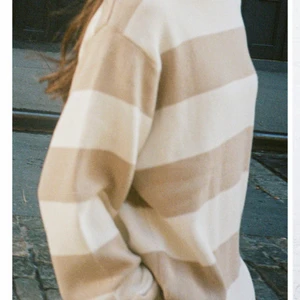 Brandy Melville sweater - Säljer denna superfina sweatern från brandy Melville, toppen skicka och nästintill oanvänd ❤️