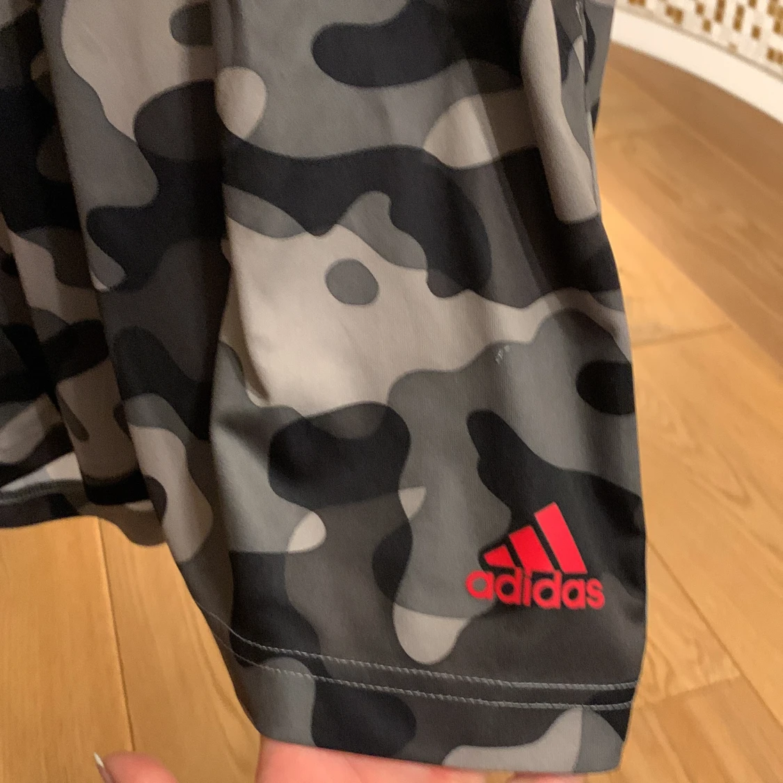 Adidas tröja - 90