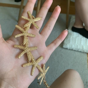 Hej  - Vill nån köpa detta halsbandet 