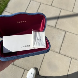GUCCI SUNGLASSES  - Gucci sunglasses