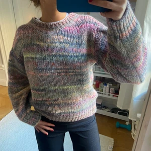Stickad tröja  - Superfin stickad tröja i olika färger från Topshop. Storlek S, knappt använd💕