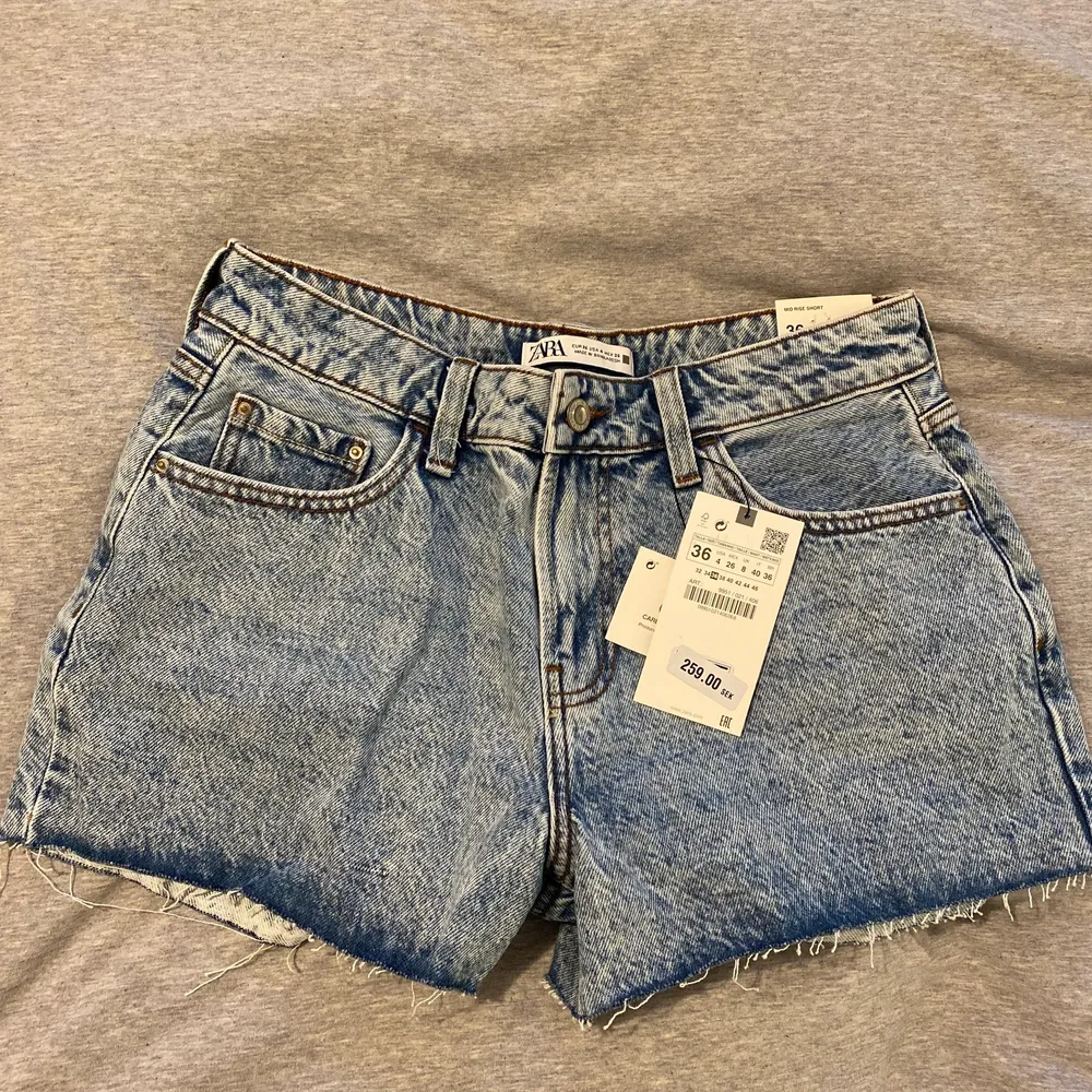 Nya jeansshorts från zara🥰. Shorts.