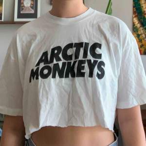 Arctic monkeys T-shirt, avklippt. Priset+frakt