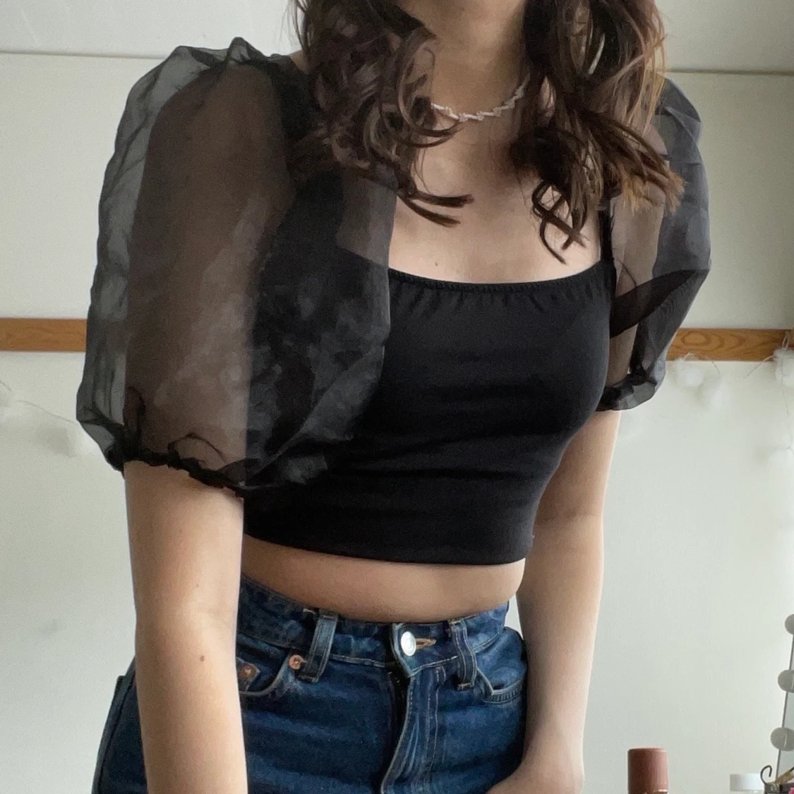 Festtopp med puffärmar