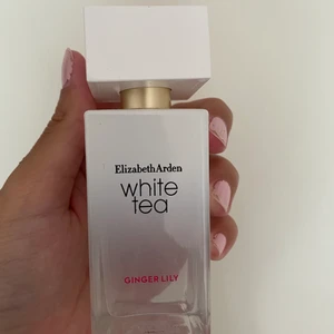 Parfym - En ElizabethArden perfym som jag aldrig har använt
