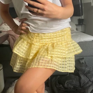 Kjol - Lånade bilder! Super söt kjol som jag har använt få tal gånger💕