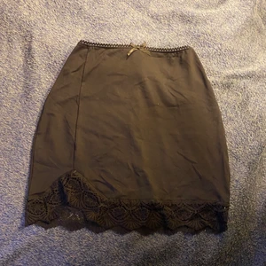 Söt kjol - Jätte söt kjol köpt för 200 aldrig använd. Pris kan diskuteras kom priv :)))