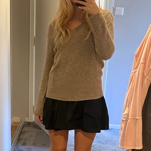 Custommade stickad tröja - Funderar på att sälja min fina stickade tröja från Custommade. 