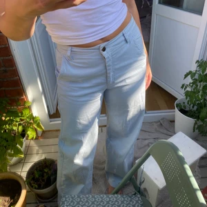 Byxor - Blå byxor/chinos i Stl M🐳💙