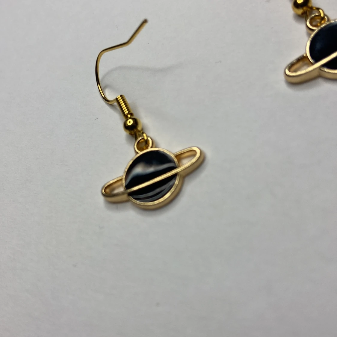 Helt nya örhängen  - 90