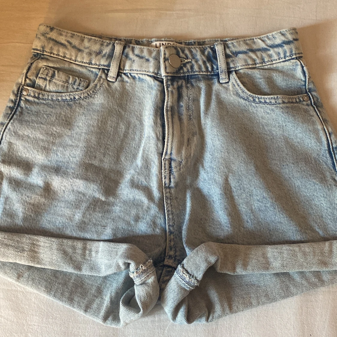 Shorts köpta på Lindex 