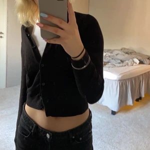 Snygg kofta - Kofta ifrån h&m som ej används längre⚡️💓