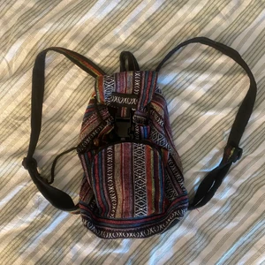 Mini väska💕 - Fett sött köpt här på Plick💕