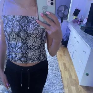 Linne - Ett linne jag inte använder längre och det är dorsalt använt :)