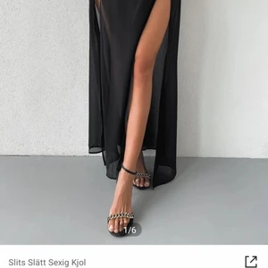 Shein - Skit snygg kjol som inte riktigt passade. Frakten ingår i priset.